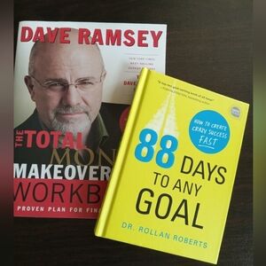 Set 2 books. Money and mind management